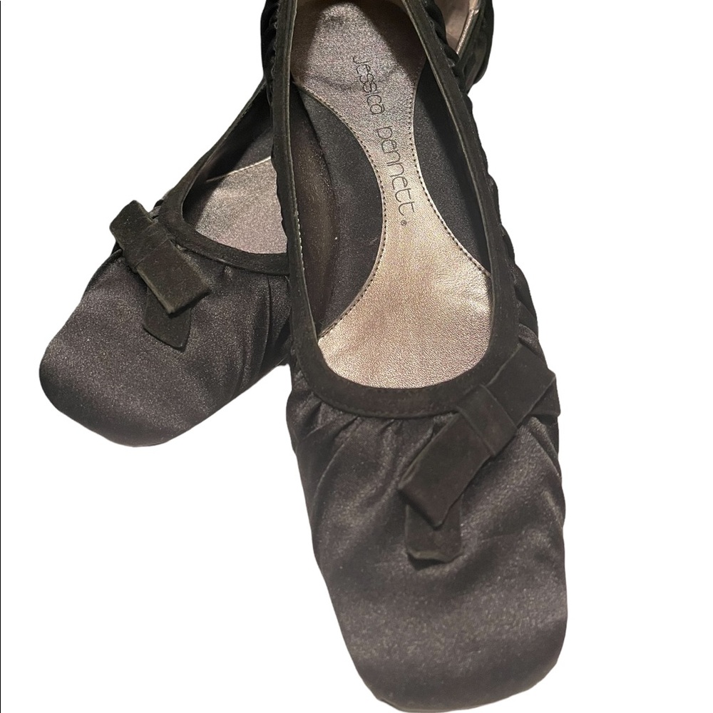 JESSICA BENNETT Ruched Satin Bow Kitten Heels
